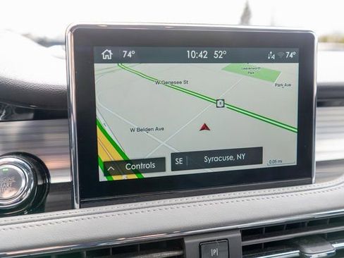 Used 2022 Lincoln Corsair AWD w/ Equipment Group 101A image 30