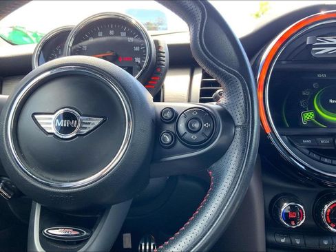 Used 2016 MINI Cooper S FWD image 17