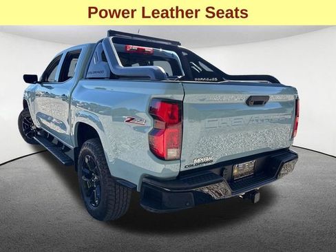 Certified 2025 Chevrolet Colorado Z71 w/ Midnight Edition AWD/4WD image 10