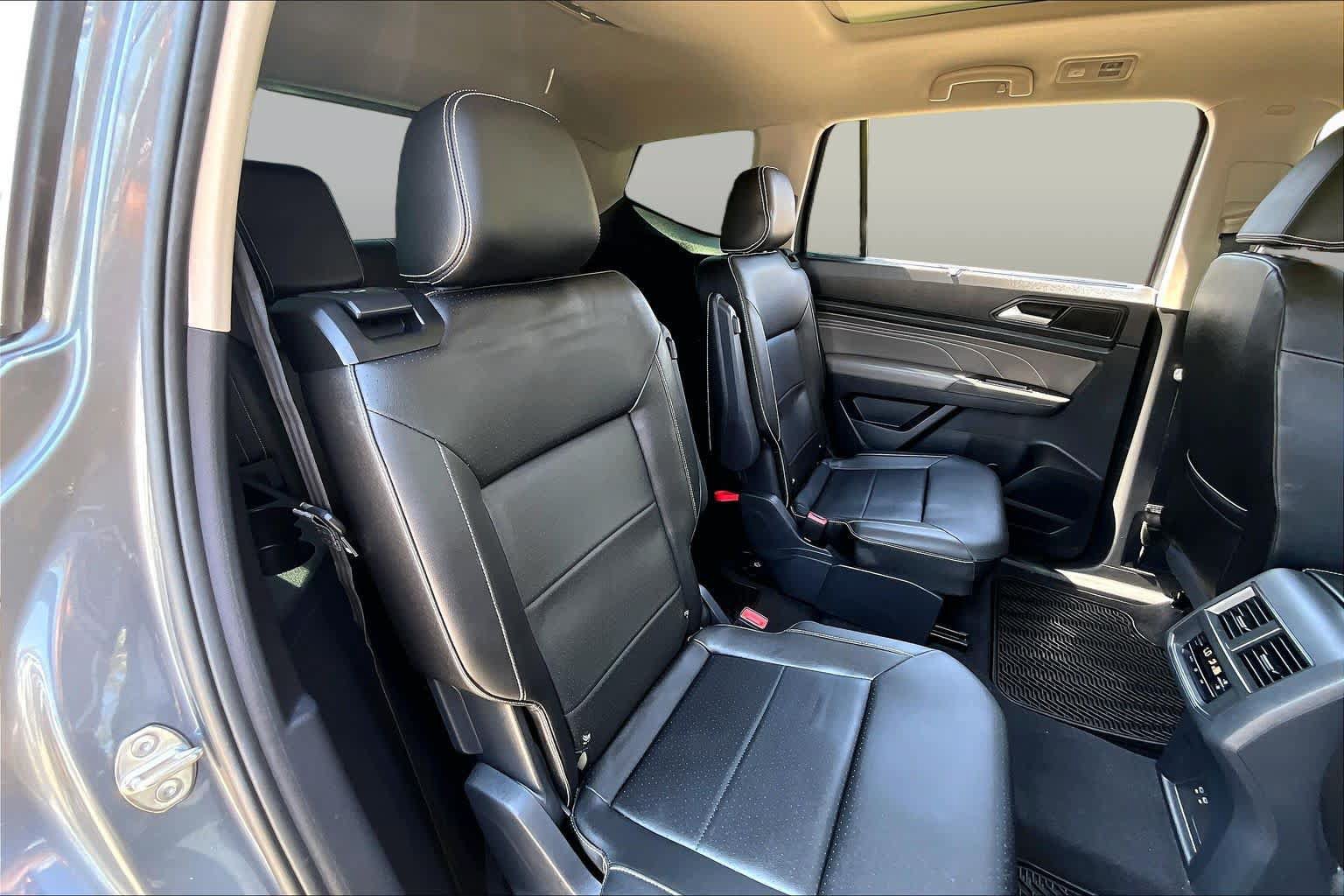 Used 2023 Volkswagen Atlas SEL R-Line AWD/4WD image 20
