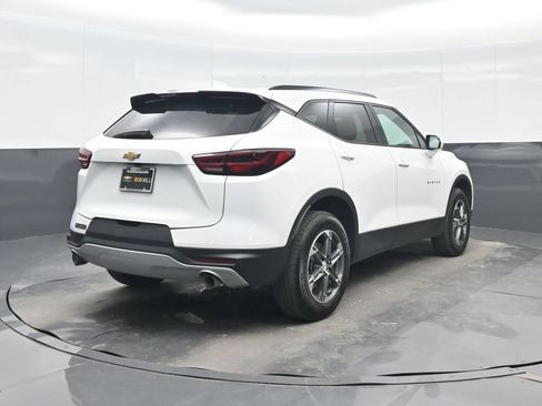 Used 2025 Chevrolet Blazer LT w/ Convenience Package FWD image 6