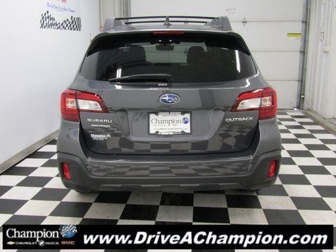 Used 2019 Subaru Outback 2.5i Limited image 14