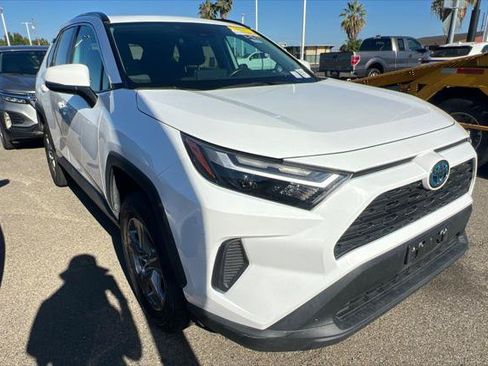 Certified 2022 Toyota RAV4 XLE w/ Convenience Package AWD/4WD image 3
