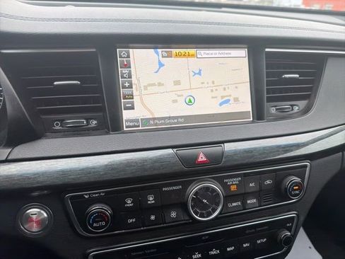 Used 2019 Kia Cadenza Limited image 31