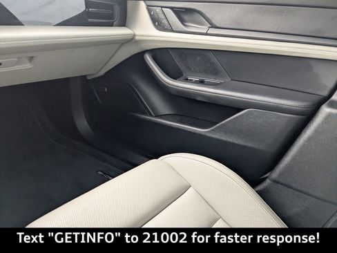 Used 2022 Porsche Taycan image 20