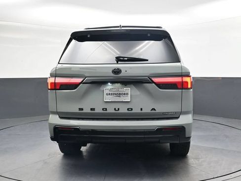 Used 2025 Toyota Sequoia Platinum AWD/4WD image 6
