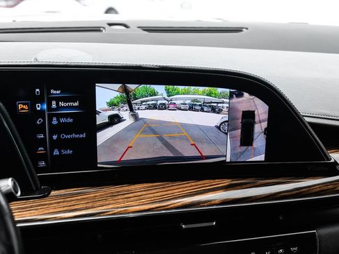 Used 2021 Cadillac Escalade ESV Premium Luxury w/ Performance Package RWD image 20