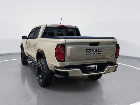 Used 2023 GMC Canyon AT4 w/ AT4 Premium Package AWD/4WD image 5
