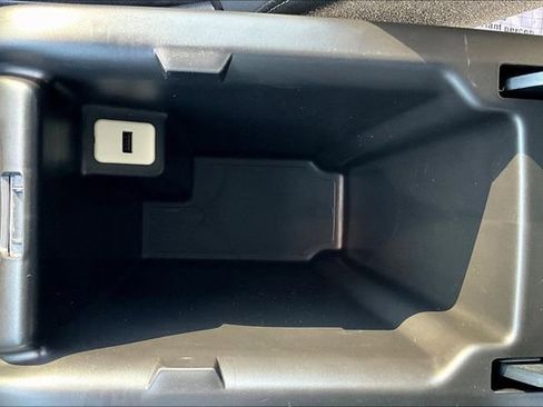 Used 2016 Chevrolet Colorado Z71 AWD/4WD image 17