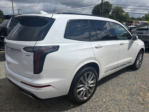 Used 2020 Cadillac XT6 Sport w/ Platinum Package AWD/4WD image 5
