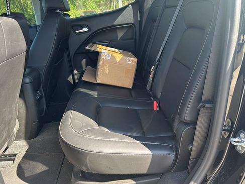 Used 2022 Chevrolet Colorado ZR2 AWD/4WD image 9