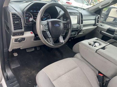 Used 2021 Ford F250 XLT image 5