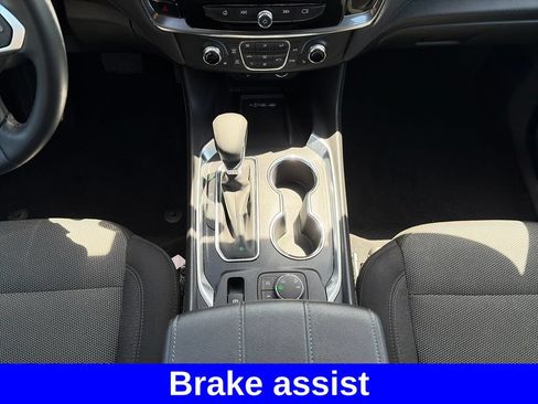 Used 2023 Chevrolet Traverse LT AWD/4WD image 21