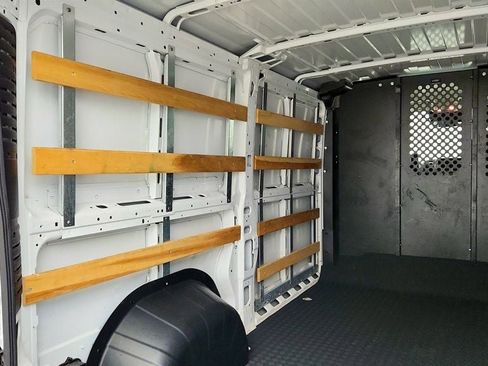 Used 2025 RAM ProMaster 2500 w/ U-Haul Equipment Group FWD image 19