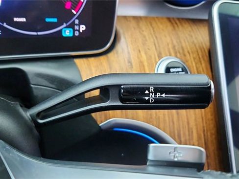 Used 2023 Mercedes-Benz C 300 Sedan image 41