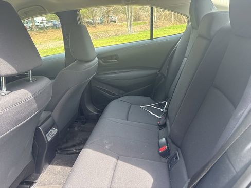 Used 2026 Toyota Corolla LE w/ LE Premium Package image 9