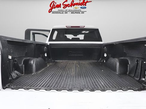 Used 2025 Chevrolet Silverado 2500 LT w/ Convenience Package image 34