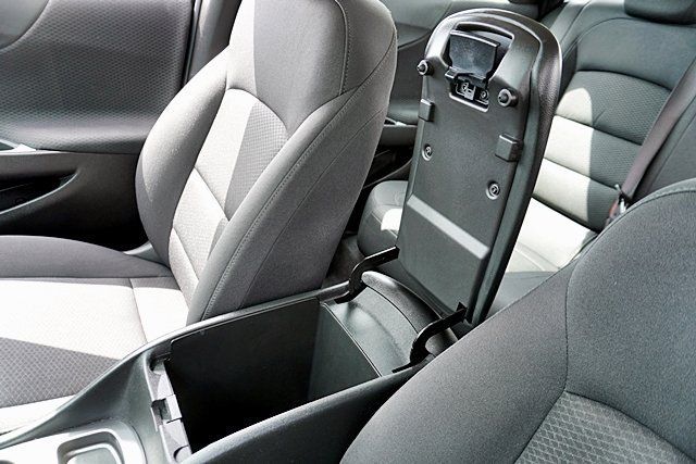 Used 2025 Chevrolet Malibu RS FWD image 42