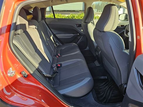 Used 2025 Subaru Crosstrek 2.0i Premium w/ Convenience Package #2 image 13