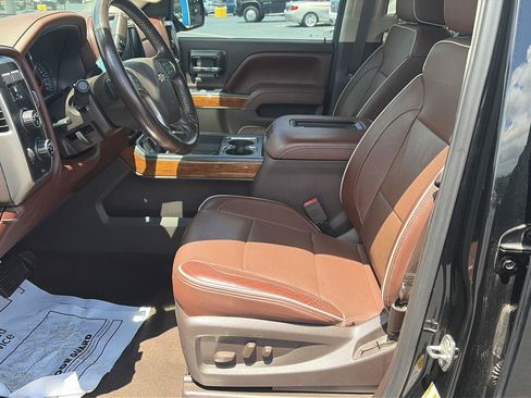 Used 2016 Chevrolet Silverado 1500 High Country w/ High Country Premium Package AWD/4WD image 12