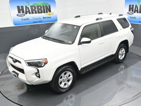 Used 2024 Toyota 4Runner SR5 image 23