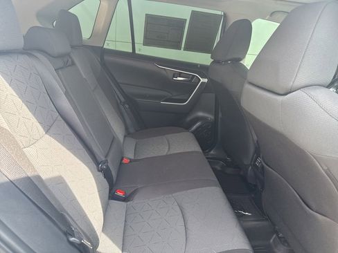 Used 2024 Toyota RAV4 XLE w/ Convenience Package image 30