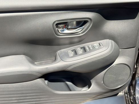 New 2026 Honda HR-V EX-L image 13