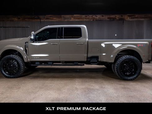 Used 2026 Ford F450 XLT w/ XLT Premium Package image 5