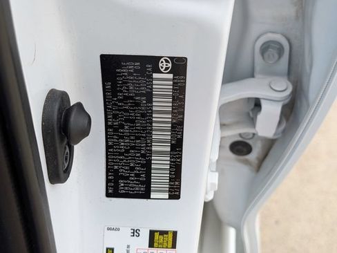 Used 2024 Toyota Corolla LE FWD image 34