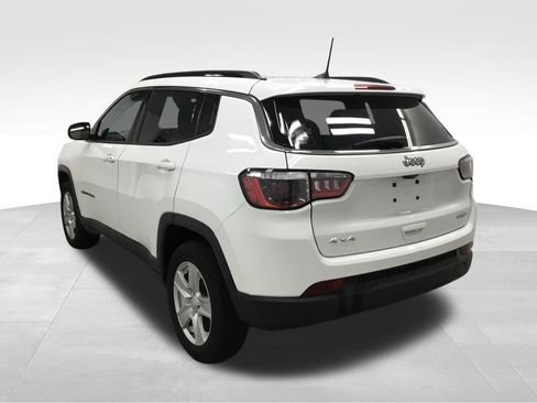 Used 2022 Jeep Compass Latitude w/ Convenience Group AWD/4WD image 12