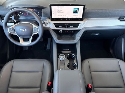 New 2025 Ford Explorer Active w/ Active Comfort Package image 14