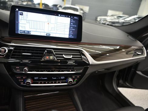 Used 2023 BMW 530i w/ M Sport Package RWD image 32