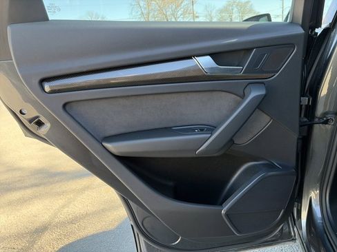 Used 2024 Audi SQ5 Premium image 13