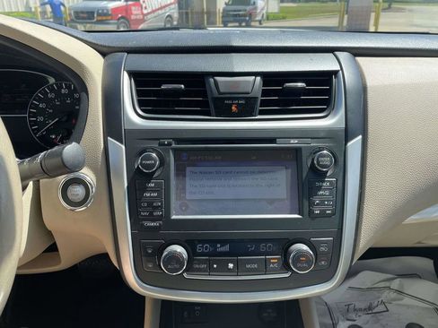 Used 2016 Nissan Altima 2.5 SL w/ 2.5 Technology w/LED Package image 21