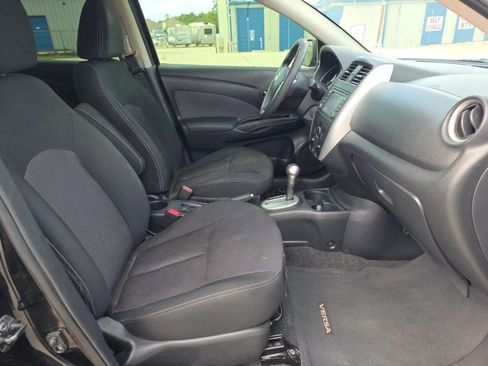 Used 2015 Nissan Versa w/ SL Tech Package FWD image 23