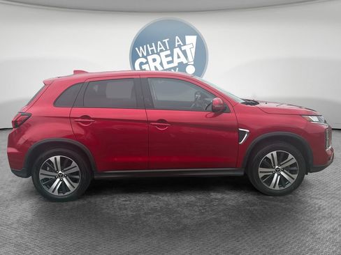 Used 2023 Mitsubishi Outlander Sport SE AWD/4WD image 2