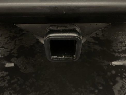 Used 2023 GMC Canyon Elevation image 29