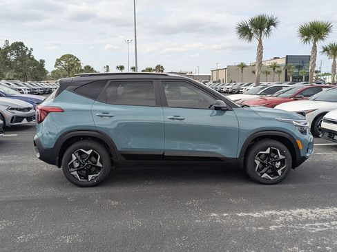 New 2026 Kia Seltos S AWD/4WD image 9