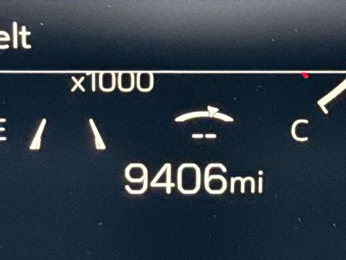 Used 2025 GMC Yukon Elevation w/ Elevation Premium Package image 24