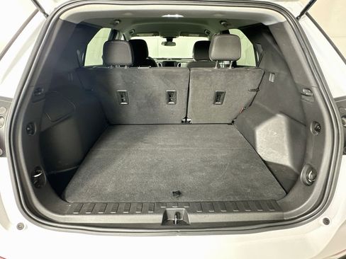 Used 2022 Chevrolet Equinox LS w/ LS Convenience Package FWD image 26