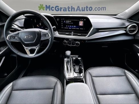 Used 2025 Chevrolet Trax ACTIV w/ Driver Confidence Package FWD image 9