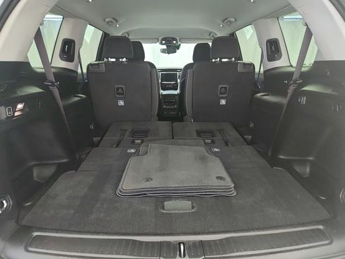 Used 2022 Jeep Grand Cherokee L Laredo w/ Luxury Tech Group I image 34