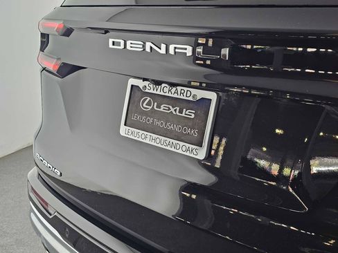 Used 2025 GMC Acadia Denali w/ Super Cruise Package image 15