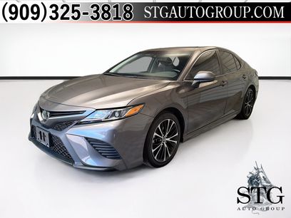 Used 2019 Toyota Camry SE w/ Carpet Mat Package