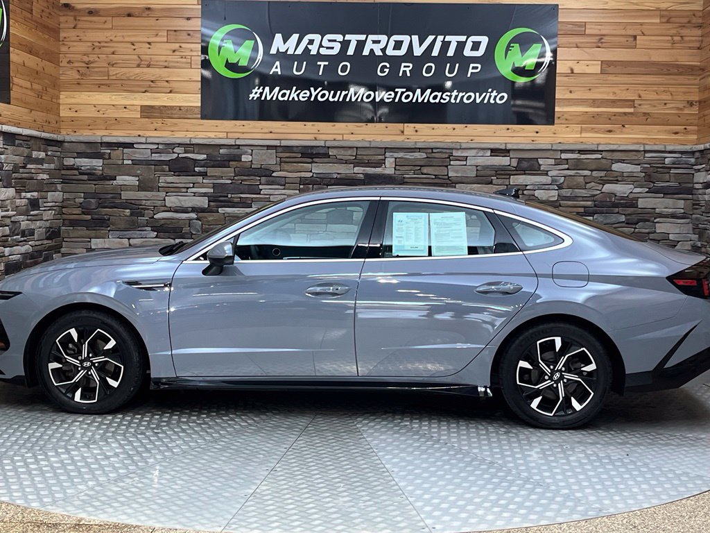 Used 2024 Hyundai Sonata SEL AWD/4WD image 13