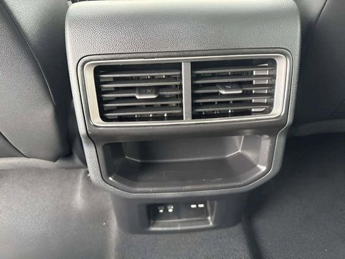 New 2026 Volkswagen Atlas Cross Sport SE image 8