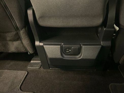 Used 2023 Ford F150 XLT w/ Trailer Tow Package image 36