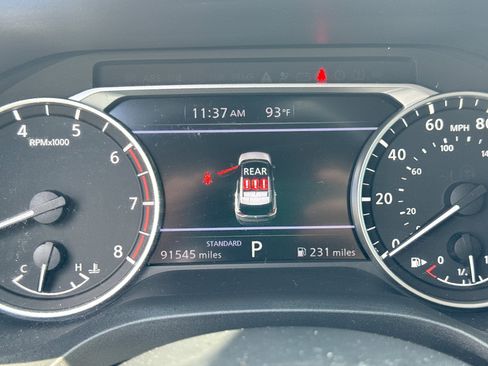 Used 2023 Nissan Rogue SV FWD image 25