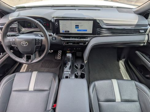 Used 2025 Toyota Camry SE w/ Multimedia Upgrade Package image 4