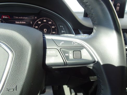 Used 2017 Audi Q7 3.0T Premium Plus image 24